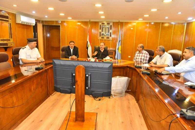 محافظ أسيوط: تشغيل مفارم المخلفات الزراعية بالوحدات المحلية لمواجهة الحرق المكشوف