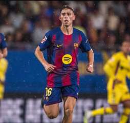 برشلونة يُعلن رسميًا تفاصيل إصابة فيرمين لوبيز ومدة غيابه