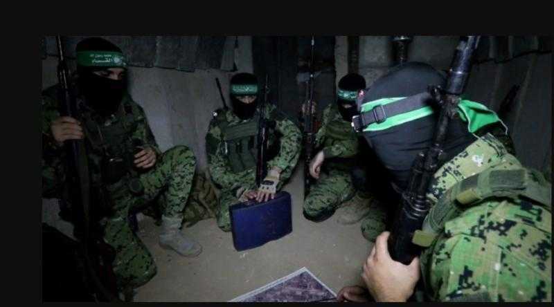 أسير إسرائيلي لدى القسام: حكومة نتنياهو تحاول قتلنا