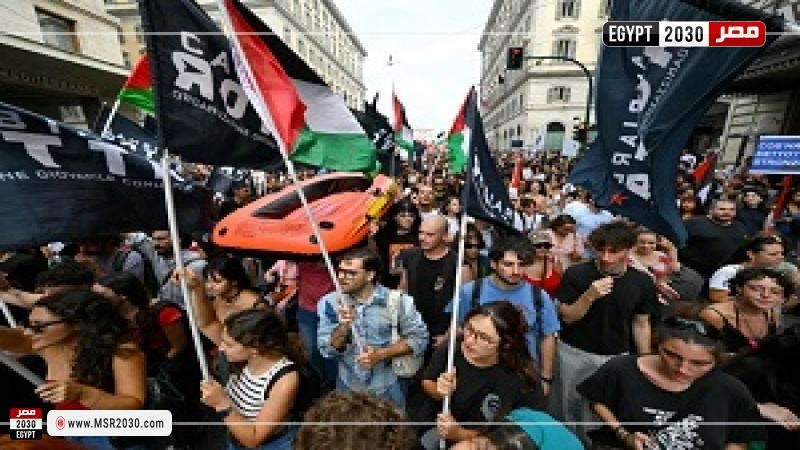 إصابة العشرات في إضراب عام