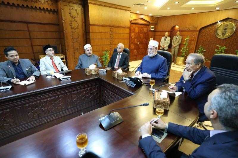 وكيل الأزهر يستقبل وفد متدربي القضاة الشرعيين الماليزي