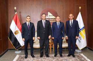 محافظ دمياط يشارك بندوة هيئة الرقابة الإدارية الوعى المجتمعى بجهود الدولة فى منع ومكافحة الفساد بجامعة دمياط