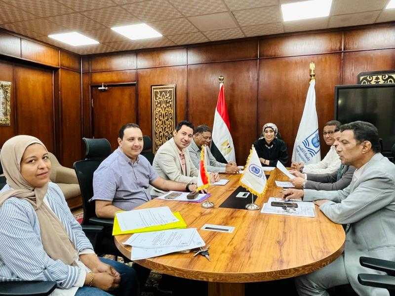 جامعة الأقصر تعلن عن خطط لدعم مكتباتها بمراجع حديثة وزيادة الدعم المالي