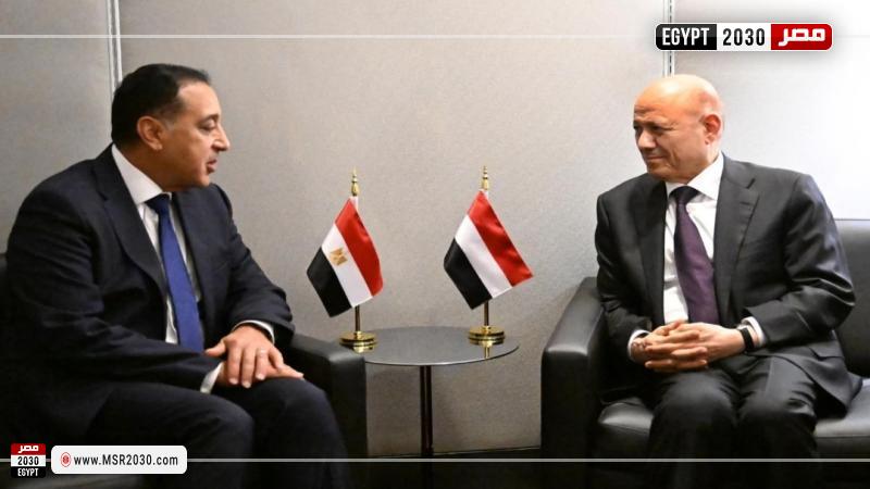 جانب من لقاء رئيس مجلس القيادة اليمني ورئيس الوزراء