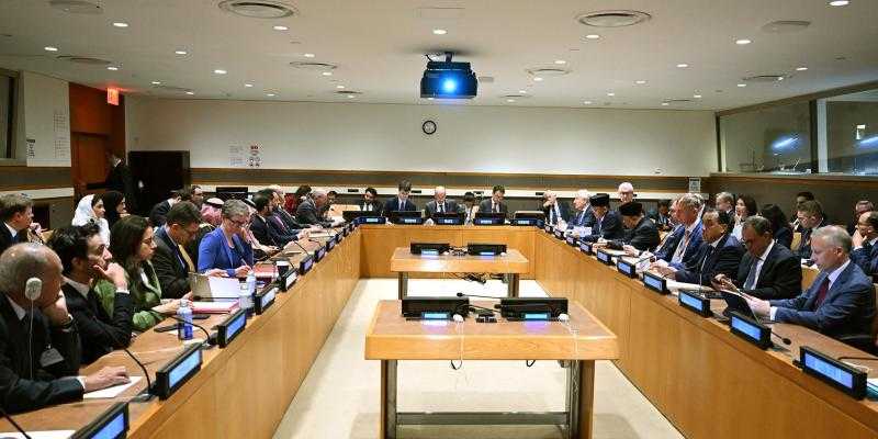 رئيس الوزراء يشارك في اجتماع بشأن ”اليوم التالي ودعم الاستقرار في غزة”