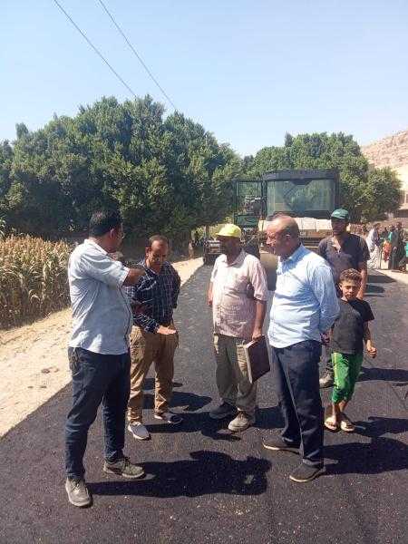 محافظ أسيوط: بدء أعمال رصف طريق عزبة سعيد – الدير المعلق بأبنوب بطول 3.5 كم