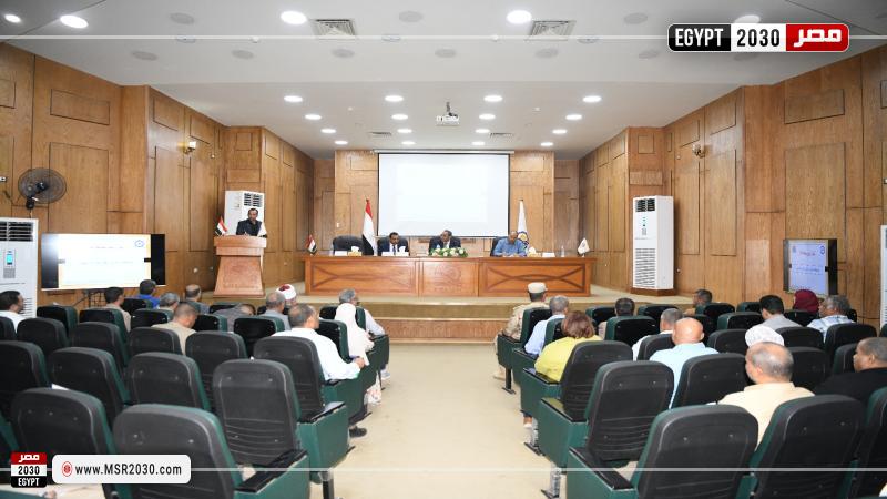محافظ قنا 