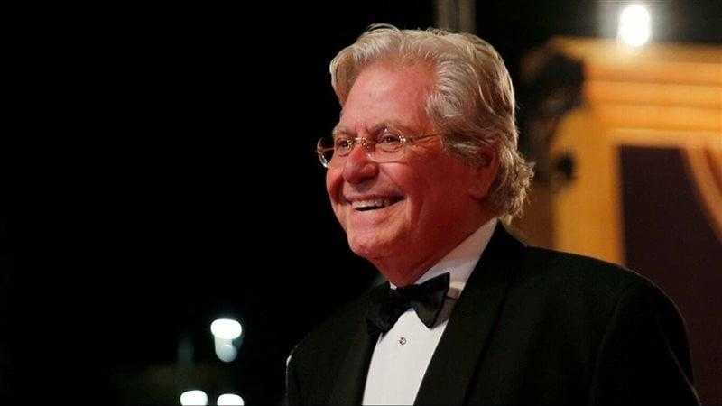 حسين فهمي يرفض عرض رعاية بمليون دولار لمهرجان القاهرة السينمائي