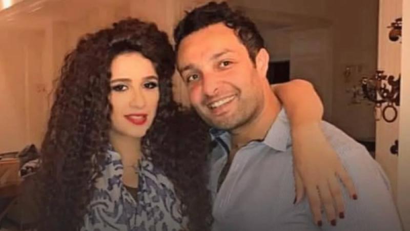 وائل عبدالعزيز وشقيقته ياسمين عبدالعزيز 
