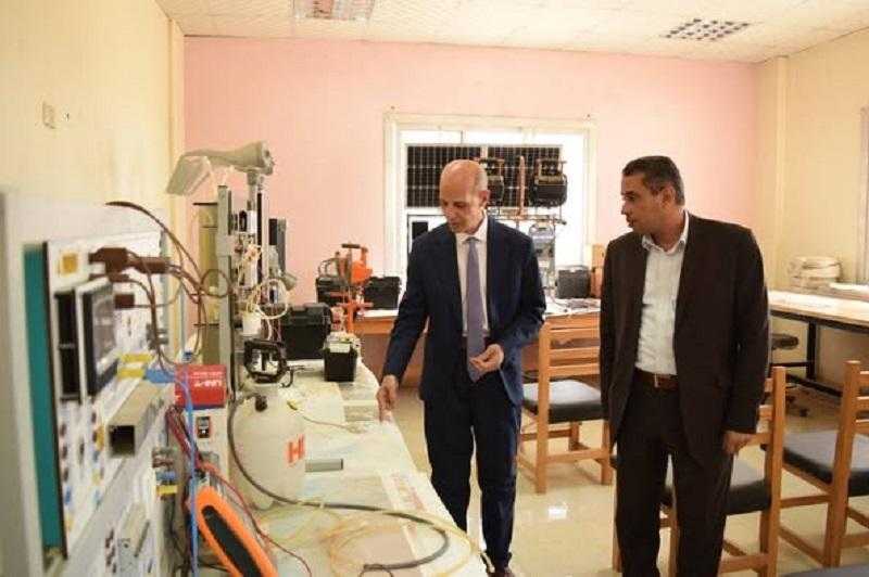 رئيس جامعة بني سويف يتفقد كلية الهندسة لمتابعة سير الدراسة مع بداية العام الجامعي الجديد