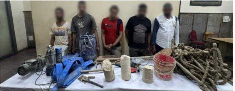 أثناء التنقيب غير المشروع.. ضبط 5 متهمين والعثور على قطع أثرية بالسيدة زينب