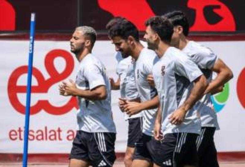 الأهلي يواصل تدريباته استعدادًا لقمة الزمالك في الدوري المصري