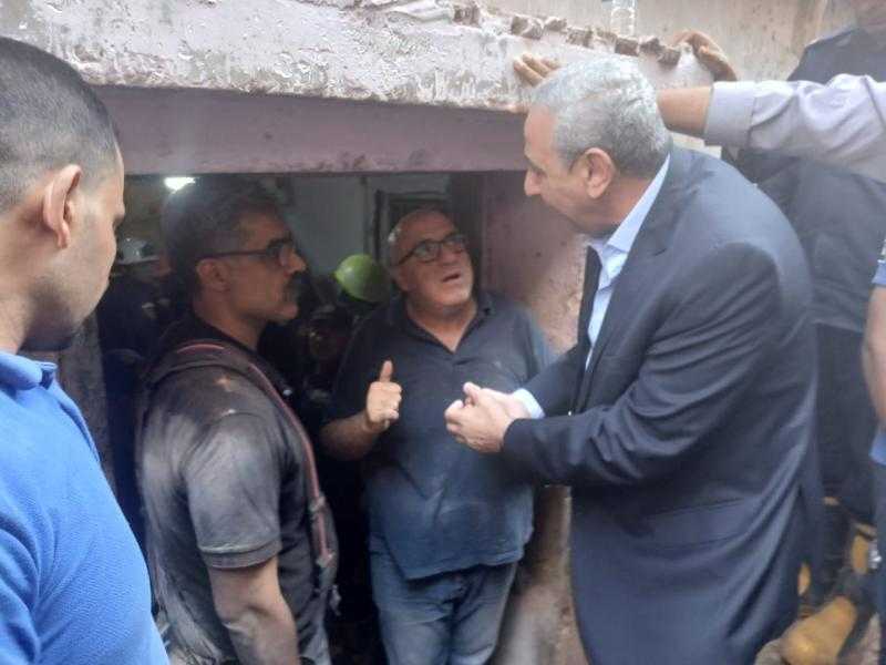 محافظ الغربية يتابع جهود رفع الأنقاض بحريق مصبغة المحلة و ينعى ٨ من الضحايا ويتمنى الشفاء العاجل لـ٢٩ مصابًا