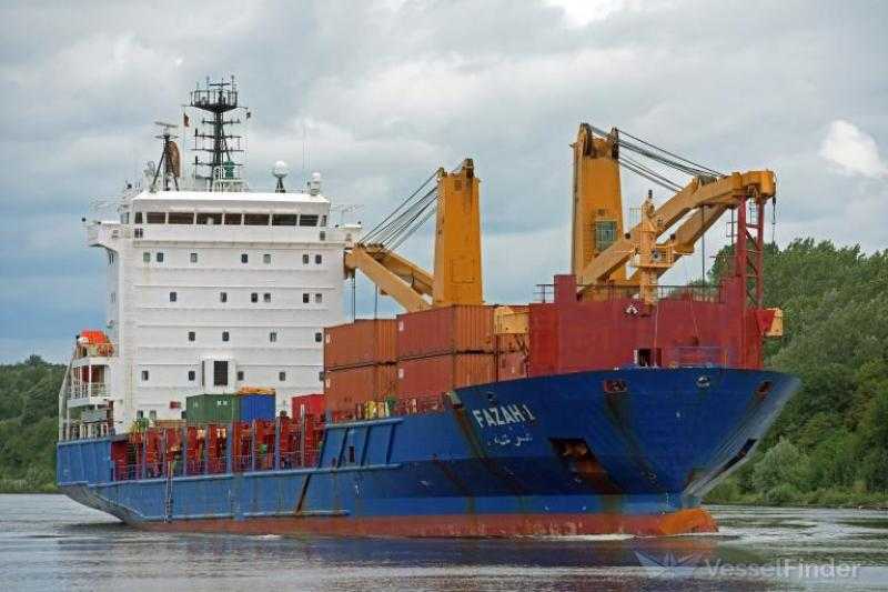 تداول 11 ألف طن و728 شاحنة بضائع عامة ومتنوعة بمواني البحر الأحمر