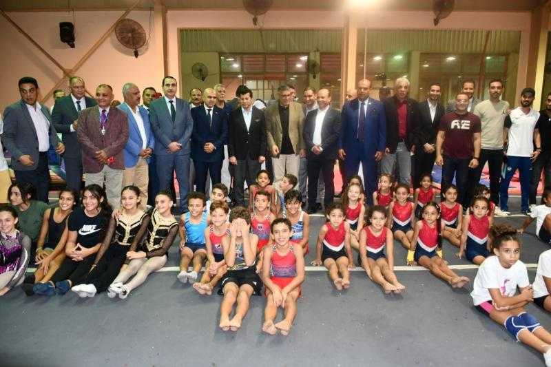 وزير الشباب والرياضة ومحافظ الجيزة يفتتحان عدداً من المنشآت الرياضية بنادي 6 أكتوبر بتكلفة 172 مليون جنيه