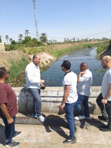 استعدادًا لموسم الأمطار.. جولة ميدانية للسكرتير العام على مخر سيل قنا الرئيسي