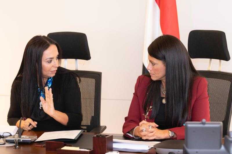 وزيرة التخطيط والتعاون الدولي تبحث مع وزيرة التضامن الاجتماعي الخطة الاستثمارية للوزارة لعام 2025/2026