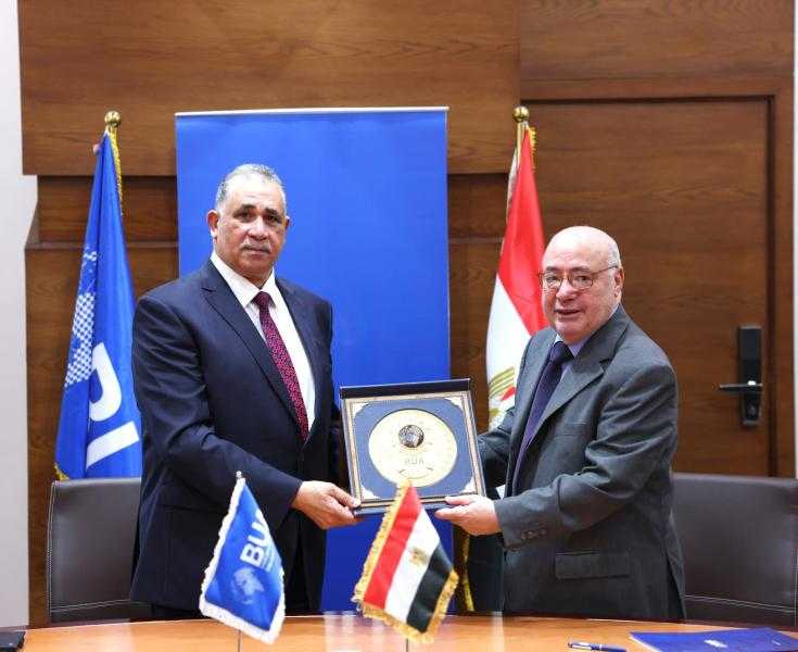 نقيب المحامين يوقع بروتوكول تعاون مع جامعة بدر بأسيوط