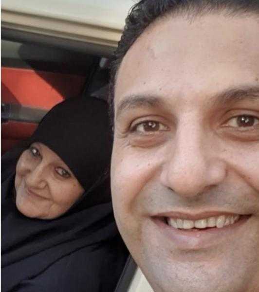 حمادة بركات يودع والدته برسالة مؤثرة على إنستجرام