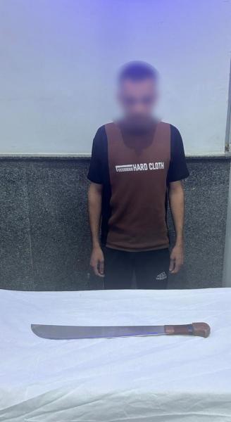 ضبط مالك مقهى هدد طالبًا بسلاح أبيض بسبب ركن سيارة أمام المقهى بالشرقية