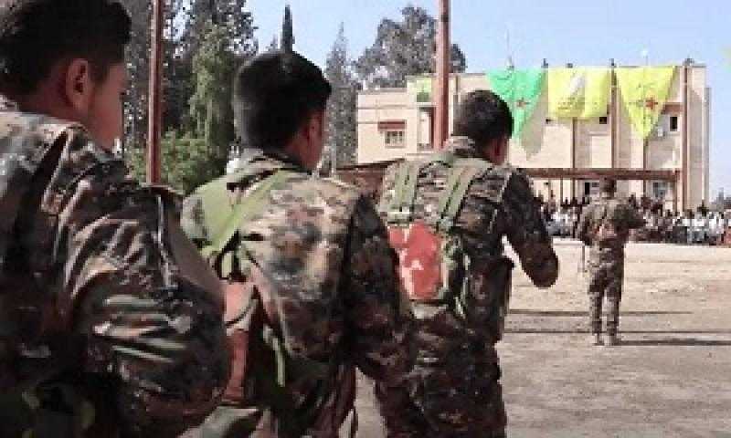 سوريا.. قوات قسد تنفذ اعتقالات واسعة في مدينة الرقة للتجنيد الإجباري