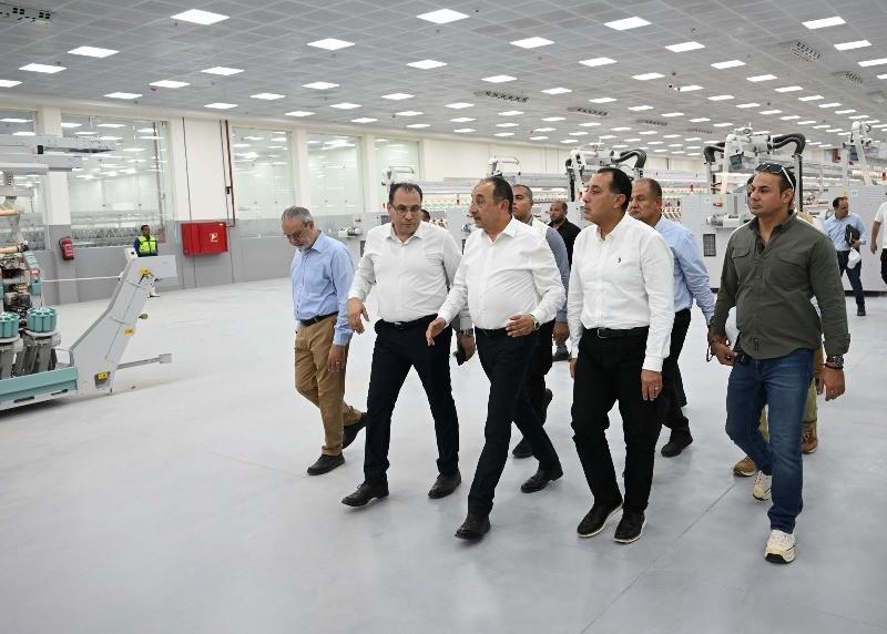 مدبولي: قيمة الاستثمارات في مصنع غزل شبين تقدر بحوالي 2 مليار جنيه