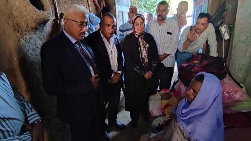 بيت الزكاة يتكفل بعلاج علاء.. مريض السرطان والشلل النصفي من سوهاج