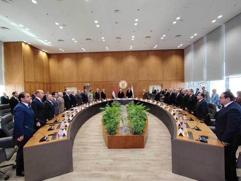 رئيس جامعة الأقصر تشارك باجتماع المجلس الأعلى للجامعات بالعاصمة الإدارية الجديدة