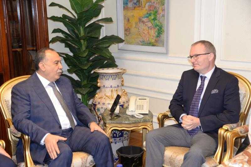 محافظ أسيوط يبحث مع سفير جمهورية التشيك آفاق التعاون في التكنولوجيا والمشروعات الصغيرة