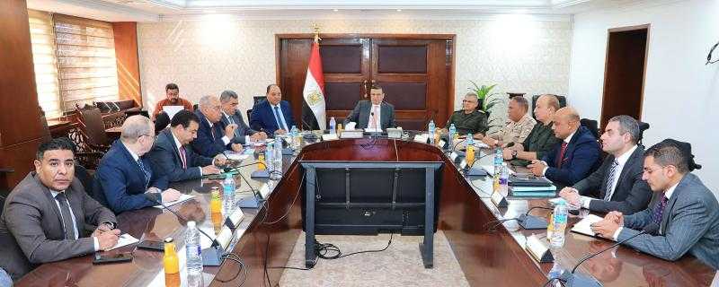 وزير الزراعة يتابع الموقف التنفيذي لمشروع التجمعات الزراعية التنموية في سيناء