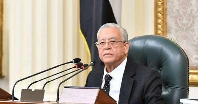 رئيس مجلس النواب: اعتراضات السيسي على بعض مواد مشروع قانون الإجراءات الجنائية تعكس الانحياز لدولة القانون