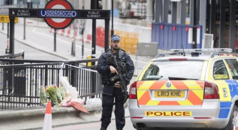 الشرطة البريطانية: منفذ هجوم الكنيس لم يكن يحمل قنابل.. وارتفاع عدد المصابين إلى 4