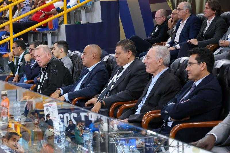 وزير الرياضة يحضر تتويج مونديال اليد.. ويهنئ اللاعبين المصريين على أدائهم المميز
