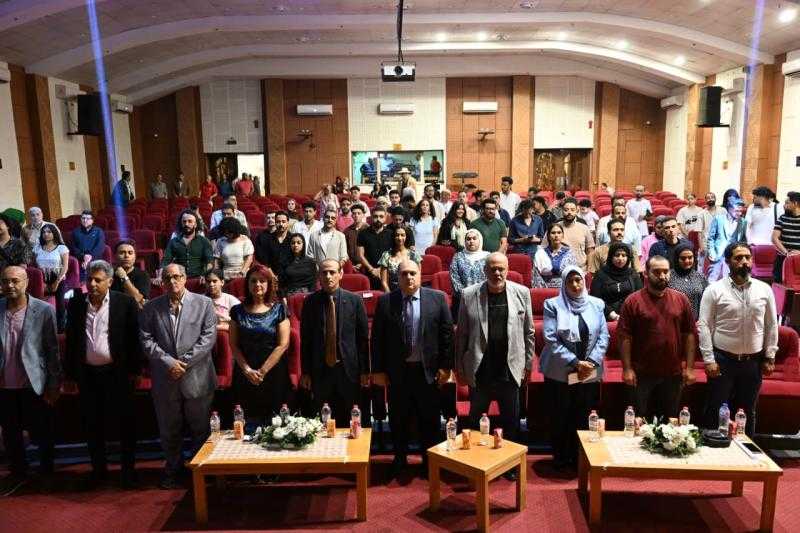 ختام مهرجان مسرح الهواة في دورته الحادية والعشرين