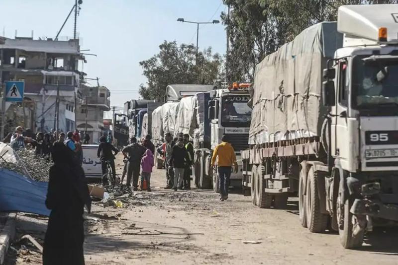 مسئول أممي: لدينا آلاف الأطنان من المساعدات الإنسانية مُعدة لدخول غزة