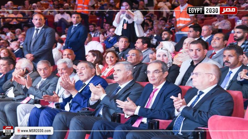 وزير الاتصالات وتكنولوجيا المعلومات ومحافظ الإسكندرية 