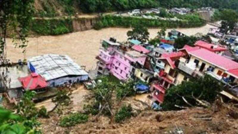 مقتل 11 شخصا على الأقل جراء انهيارات أرضية في نيبال