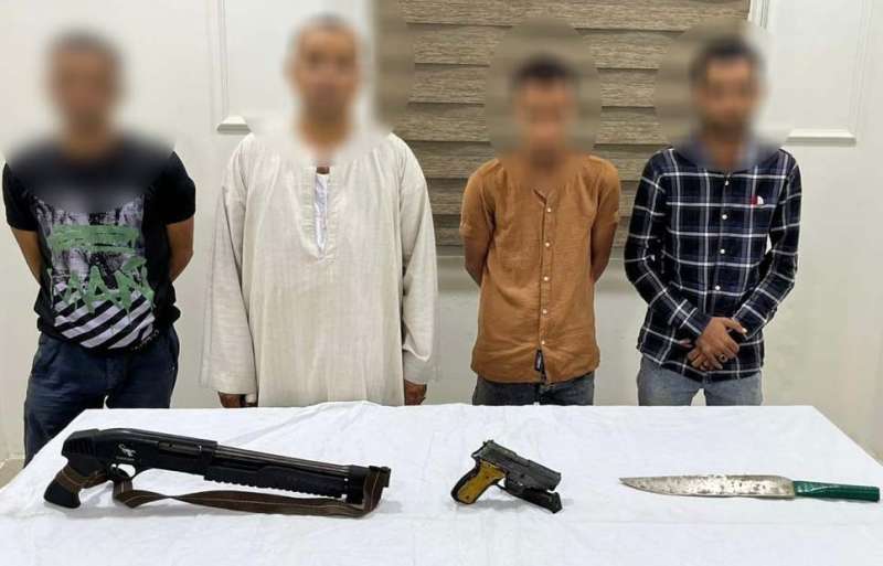 المتهمين 