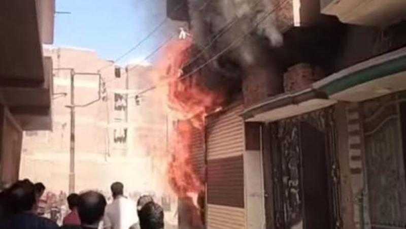 حجز مالك مخزن قطع غيارات سيارات اندلع به حريق في السلام