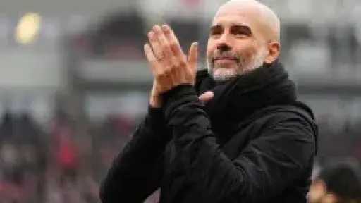 جوارديولا: خسرت الكيلوجرامات الزائدة بعد فوز مانشستر سيتي الصعب على نوتينجهام