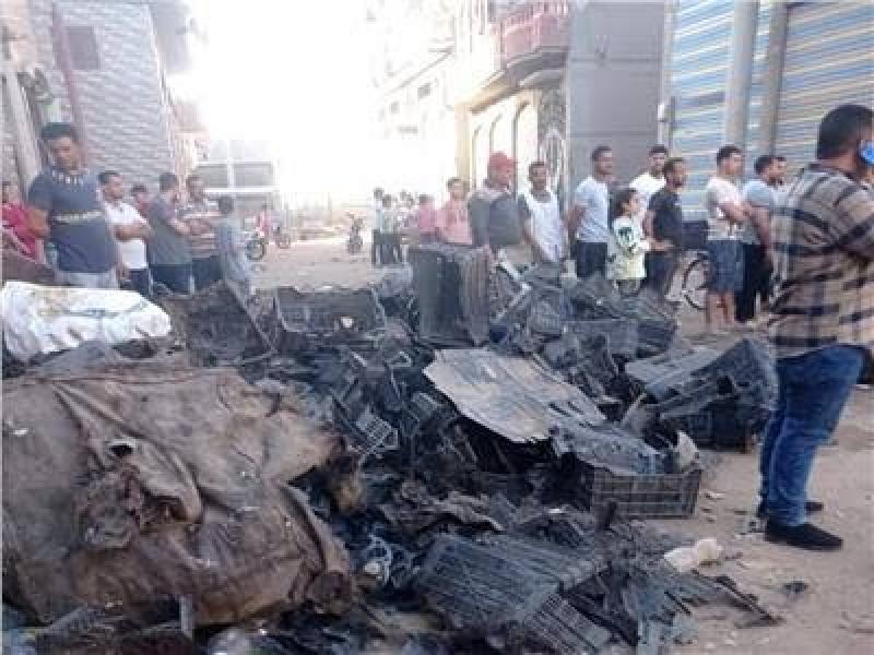 السيطرة على حريق مخزن كرتون وبلاستيك بمركز بلبيس بالشرقية