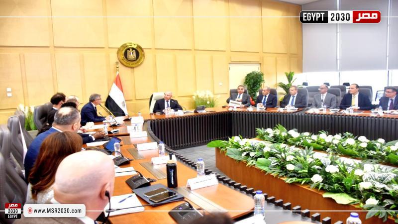وزير الصناعة والنقل 