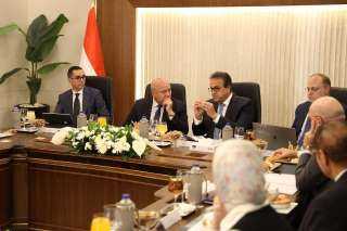نائبا رئيس مجلس الوزراء يشهدان اجتماع مجلس إدارة هيئة الدواء المصرية لمتابعة نمو السوق الدوائي وتوطين صناعة المستحضرات