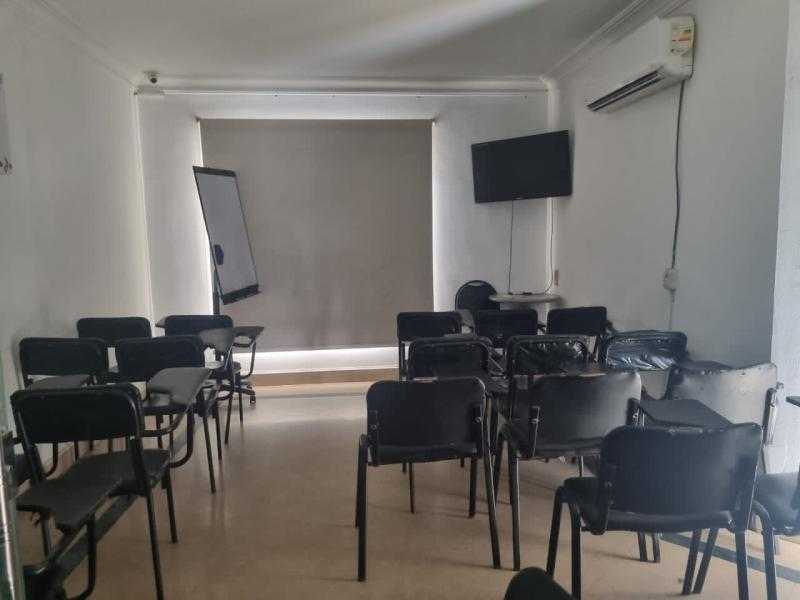 ضبط كيان تعليمي وهمي بدون ترخيص للنصب على المواطنين بمصر الجديدة