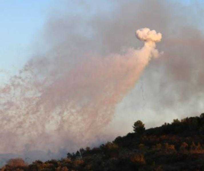 قنبلة حارقة إسرائيلية تستهدف منطقة واقعة بين بلدتين في جنوب لبنان