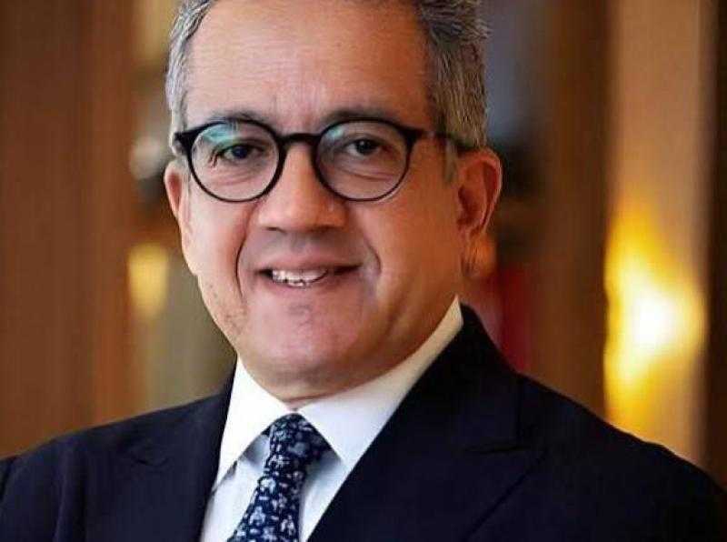 نائب رئيس مجلس الوزراء وزير الصحة يهنئ الدكتور خالد العناني بمناسبة توليه منصب مدير عام اليونسكو