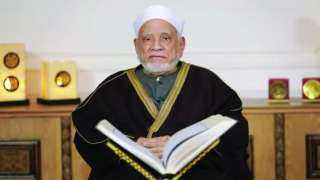 محافظ مطروح ينعى الدكتور أحمد عمر هاشم