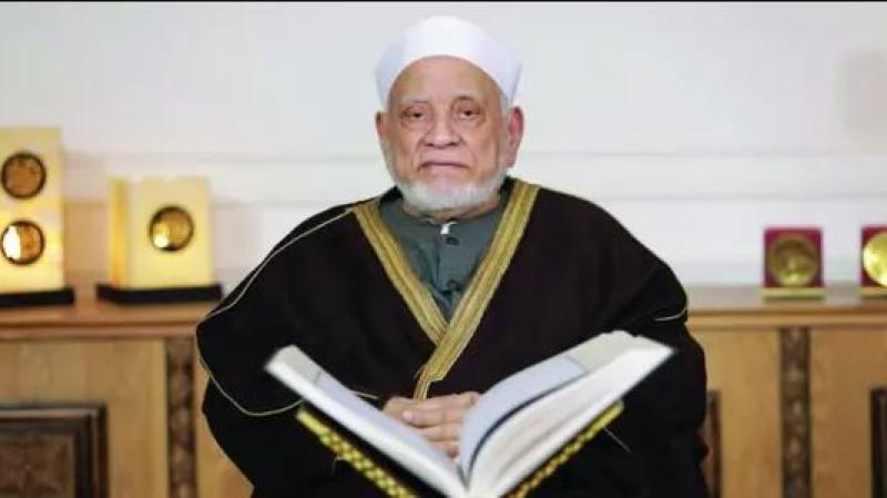 مفتي الجمهورية ناعيًا أحمد عمر هاشم: فقدنا مصباحًا منيرًا من مصابيح الدعوة الإسلامية
