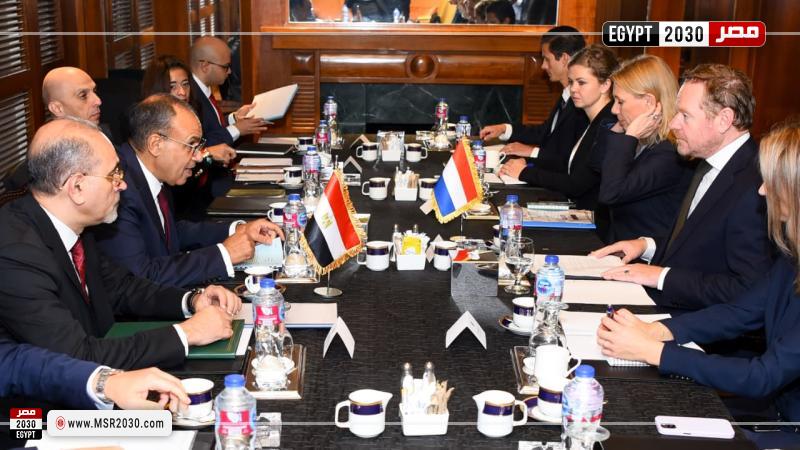 جلسة مباحثات بين وزير الخارجية ونظيره الهولندي