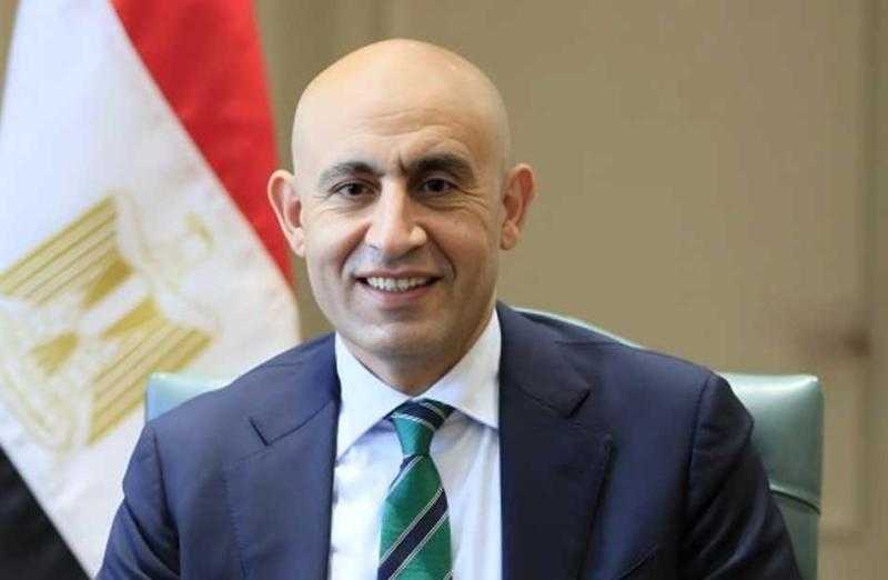 تحسين أوضاع المعلمين.. الرئيس السيسي يعتمد حافز تدريس جديد يبدأ من نوفمبر المقبل